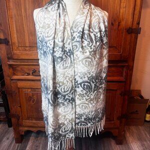 100% Cashmere Scarf Made in Scotland Paisley Fringe Wrap